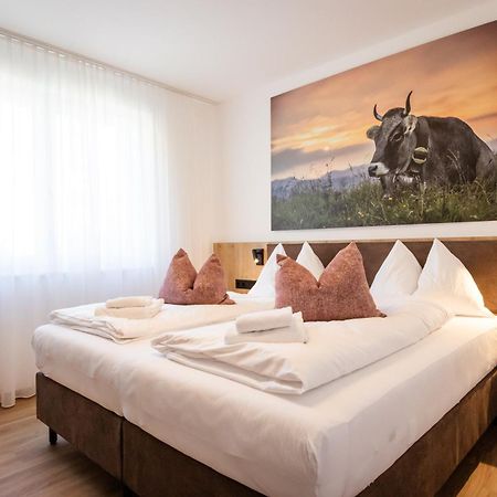 Alpenstolz Damuels Haus 1 - Stilvoll Urlauben In Den Bergen Lejlighed Eksteriør billede