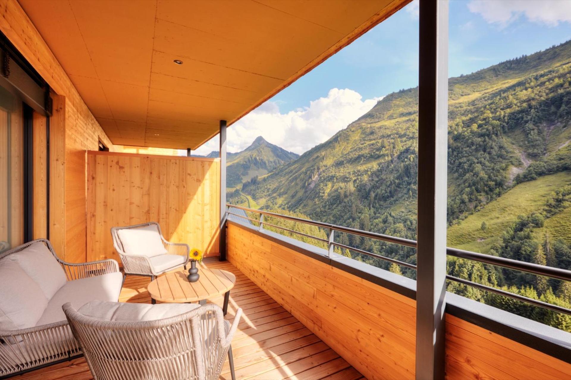 Alpenstolz Damuels Haus 1 - Stilvoll Urlauben In Den Bergen Lejlighed Eksteriør billede