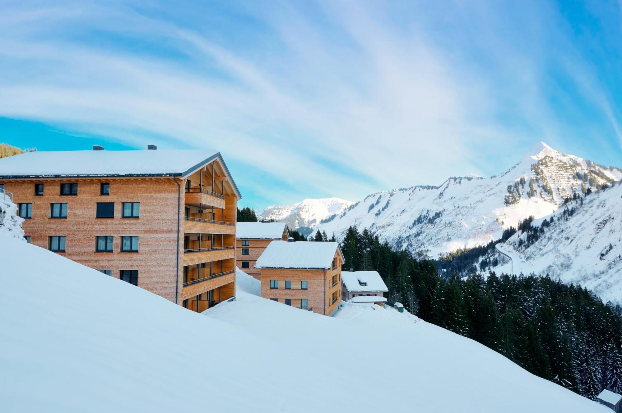Alpenstolz Damuels Haus 1 - Stilvoll Urlauben In Den Bergen Lejlighed Eksteriør billede